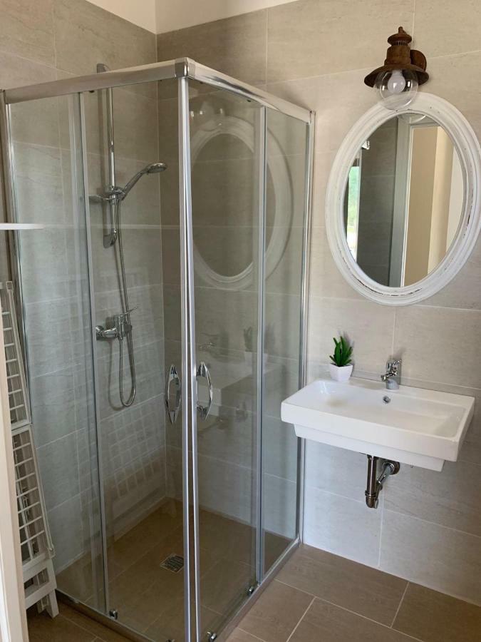 Le Tre Colonne Bed & Breakfast Мелендуньо Екстериор снимка