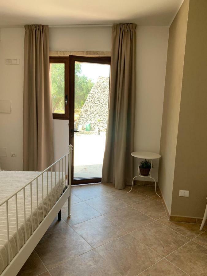 Le Tre Colonne Bed & Breakfast Мелендуньо Екстериор снимка