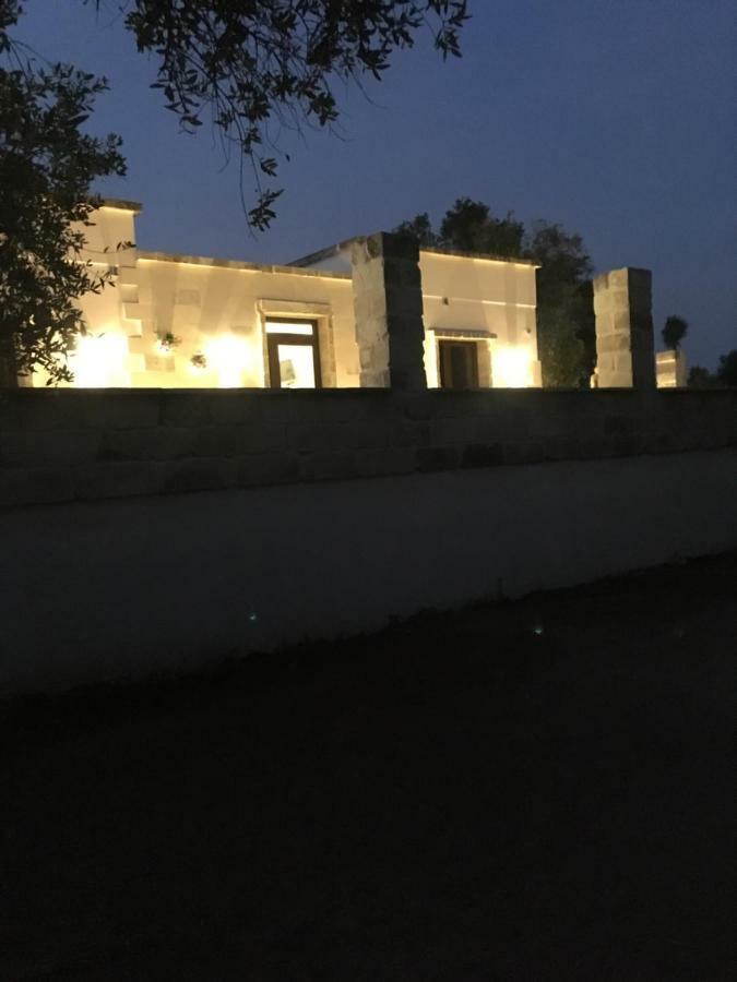 Le Tre Colonne Bed & Breakfast Мелендуньо Екстериор снимка